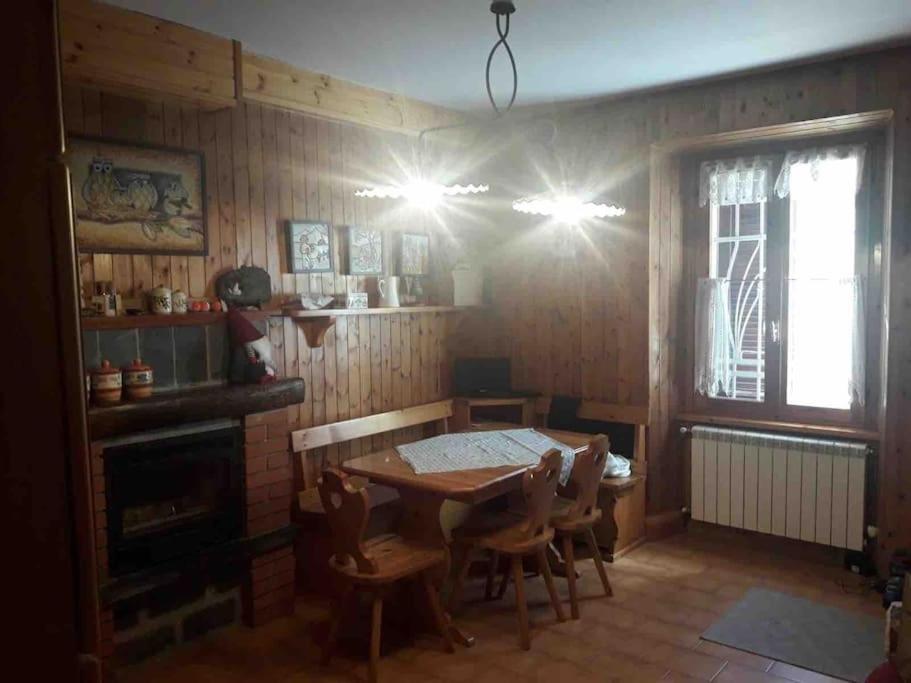 Appartamento Piano Terra In Centro Paese. Карона Экстерьер фото