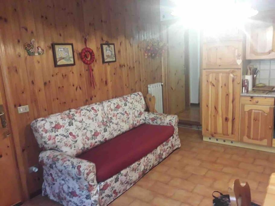 Appartamento Piano Terra In Centro Paese. Карона Экстерьер фото